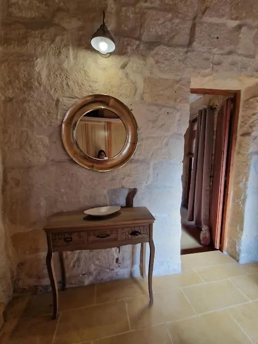 Cozy 1 Bedroom House In Iz-Zejtun